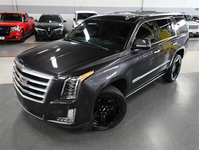 2018 Cadillac Escalade Premium Luxury   - Photo 2 - Addison, IL 60101