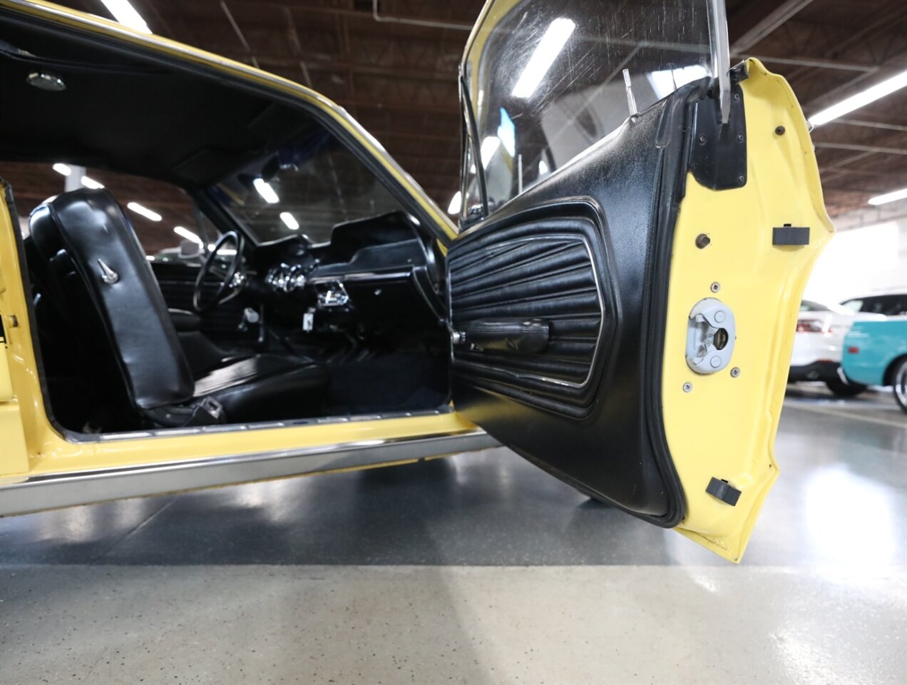1968 Ford Mustang - Photo 32 - Addison, IL 60101