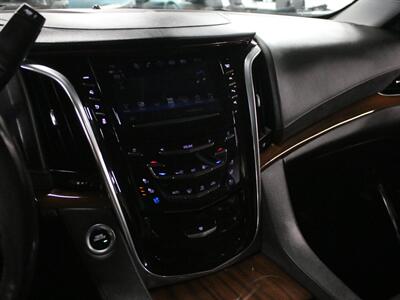 2019 Cadillac Escalade Luxury 4WD   - Photo 42 - Addison, IL 60101