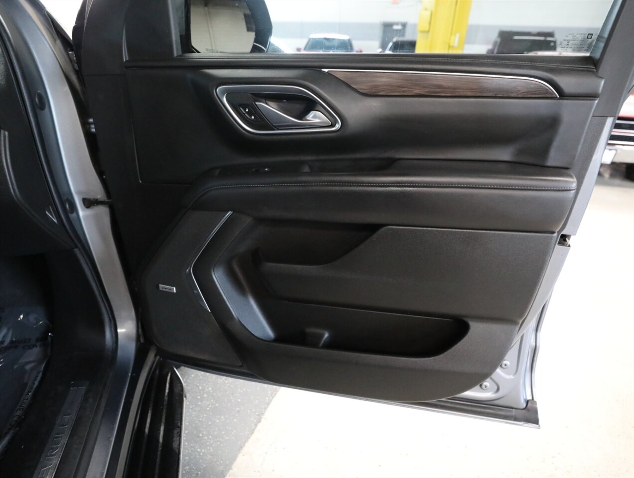 2022 Chevrolet Tahoe LT 4WD - Photo 14 - Addison, IL 60101