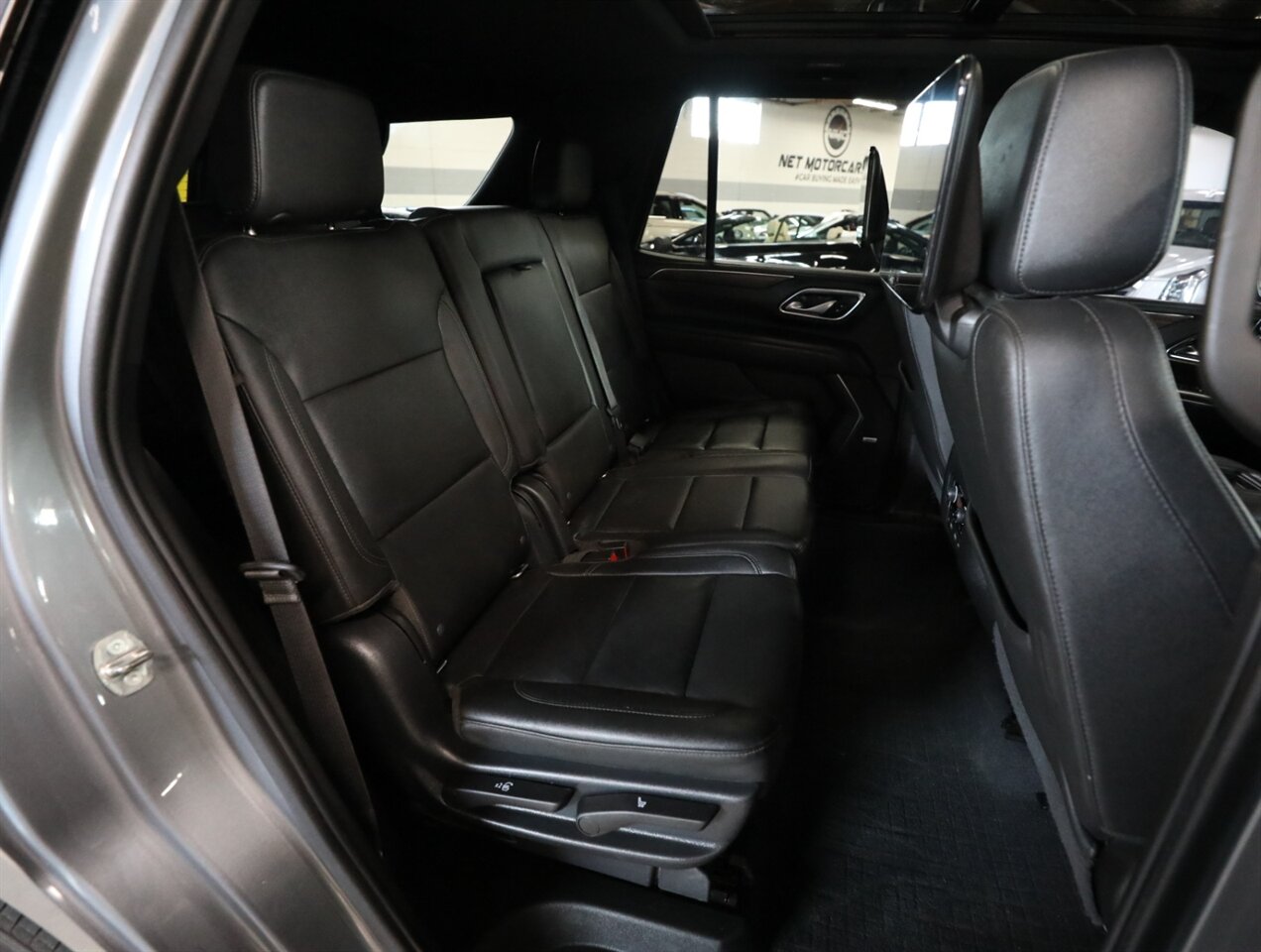 2022 Chevrolet Tahoe LT 4WD - Photo 18 - Addison, IL 60101