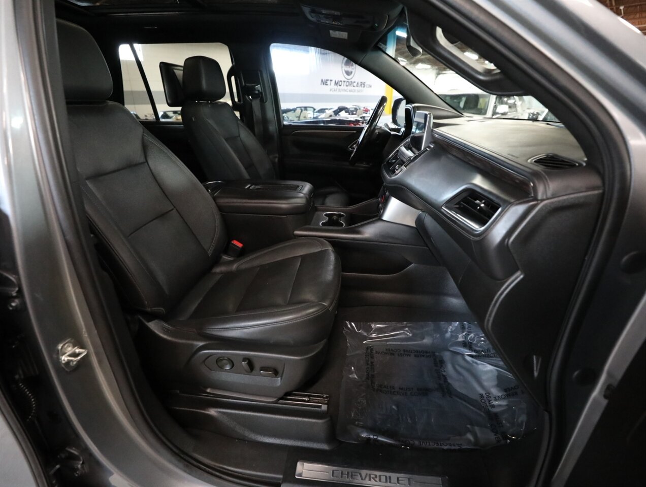 2022 Chevrolet Tahoe LT 4WD - Photo 16 - Addison, IL 60101