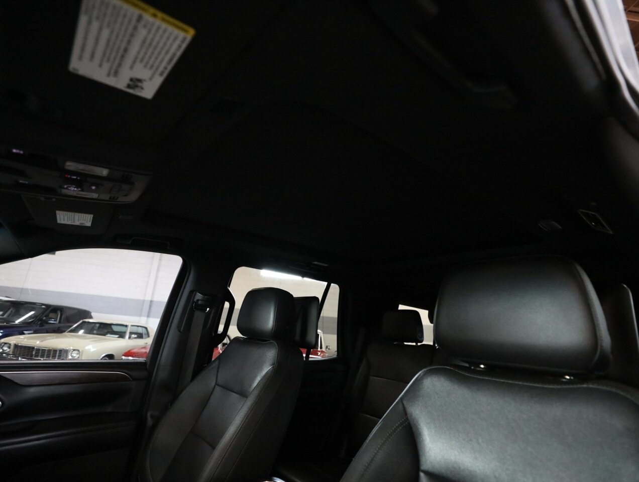 2022 Chevrolet Tahoe LT 4WD - Photo 34 - Addison, IL 60101