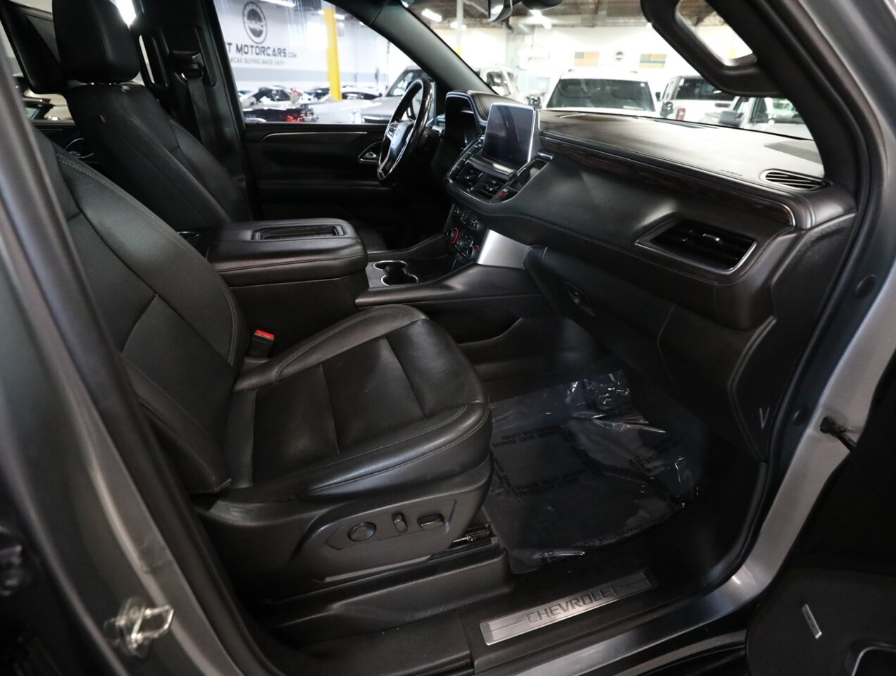 2022 Chevrolet Tahoe LT 4WD - Photo 15 - Addison, IL 60101