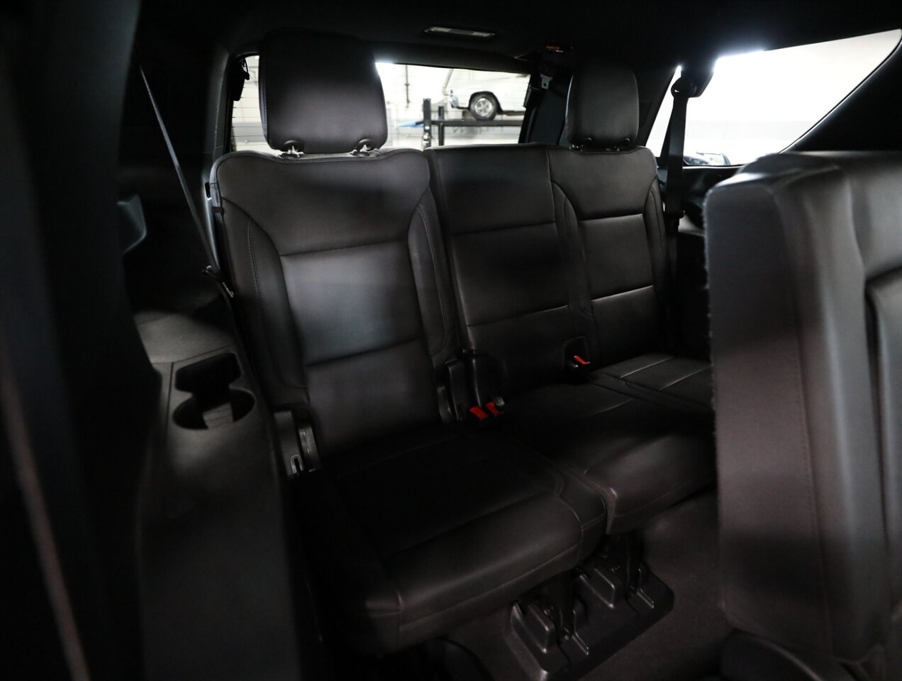 2022 Chevrolet Tahoe LT 4WD - Photo 19 - Addison, IL 60101