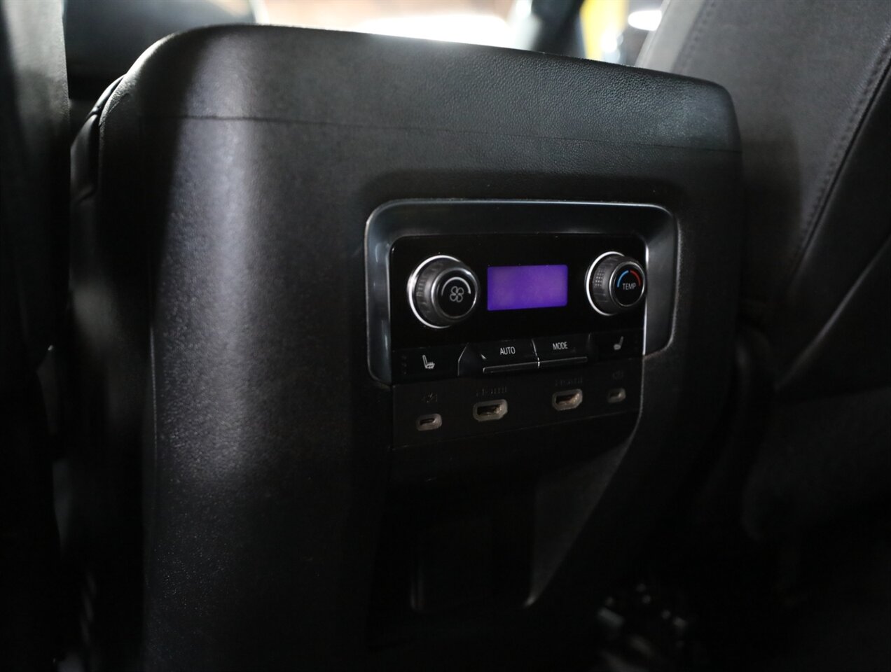 2022 Chevrolet Tahoe LT 4WD - Photo 27 - Addison, IL 60101