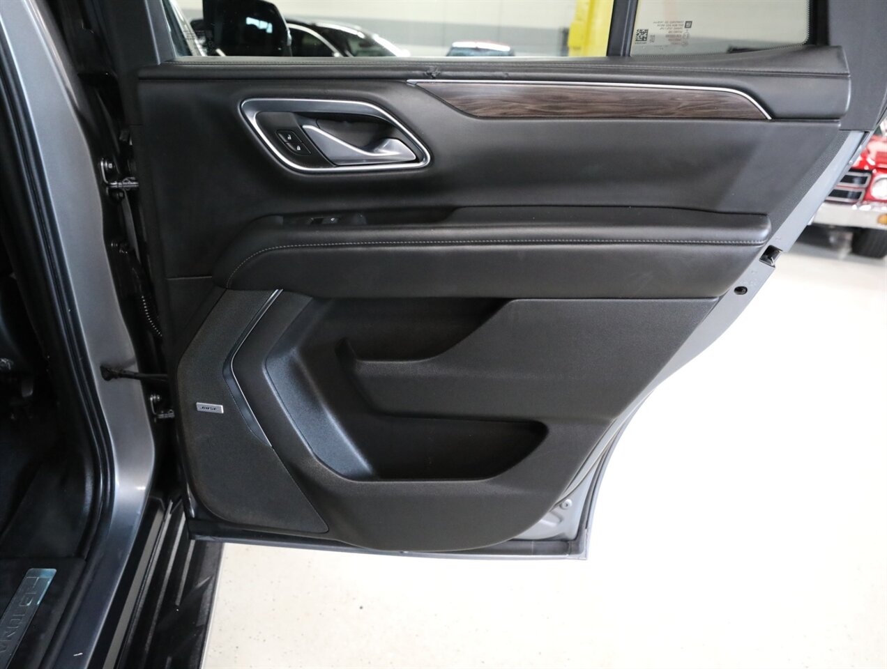 2022 Chevrolet Tahoe LT 4WD - Photo 17 - Addison, IL 60101