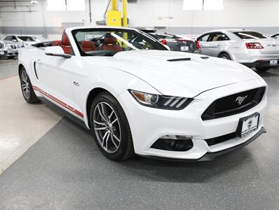 2015 Ford Mustang GT Premium Convertible   - Photo 7 - Addison, IL 60101