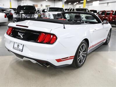 2015 Ford Mustang GT Premium Convertible   - Photo 11 - Addison, IL 60101