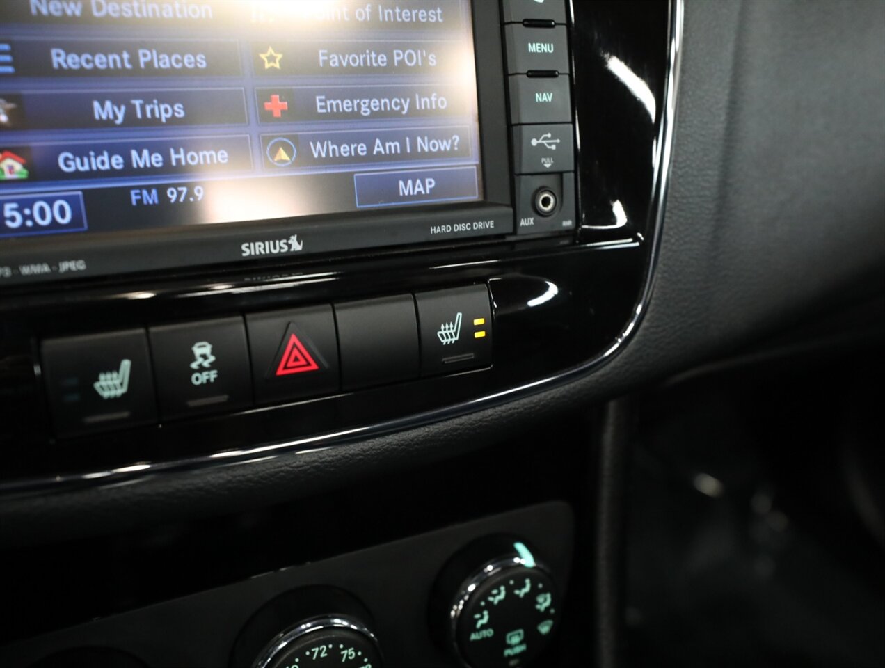 2013 Chrysler 200 Limited - Photo 29 - Addison, IL 60101