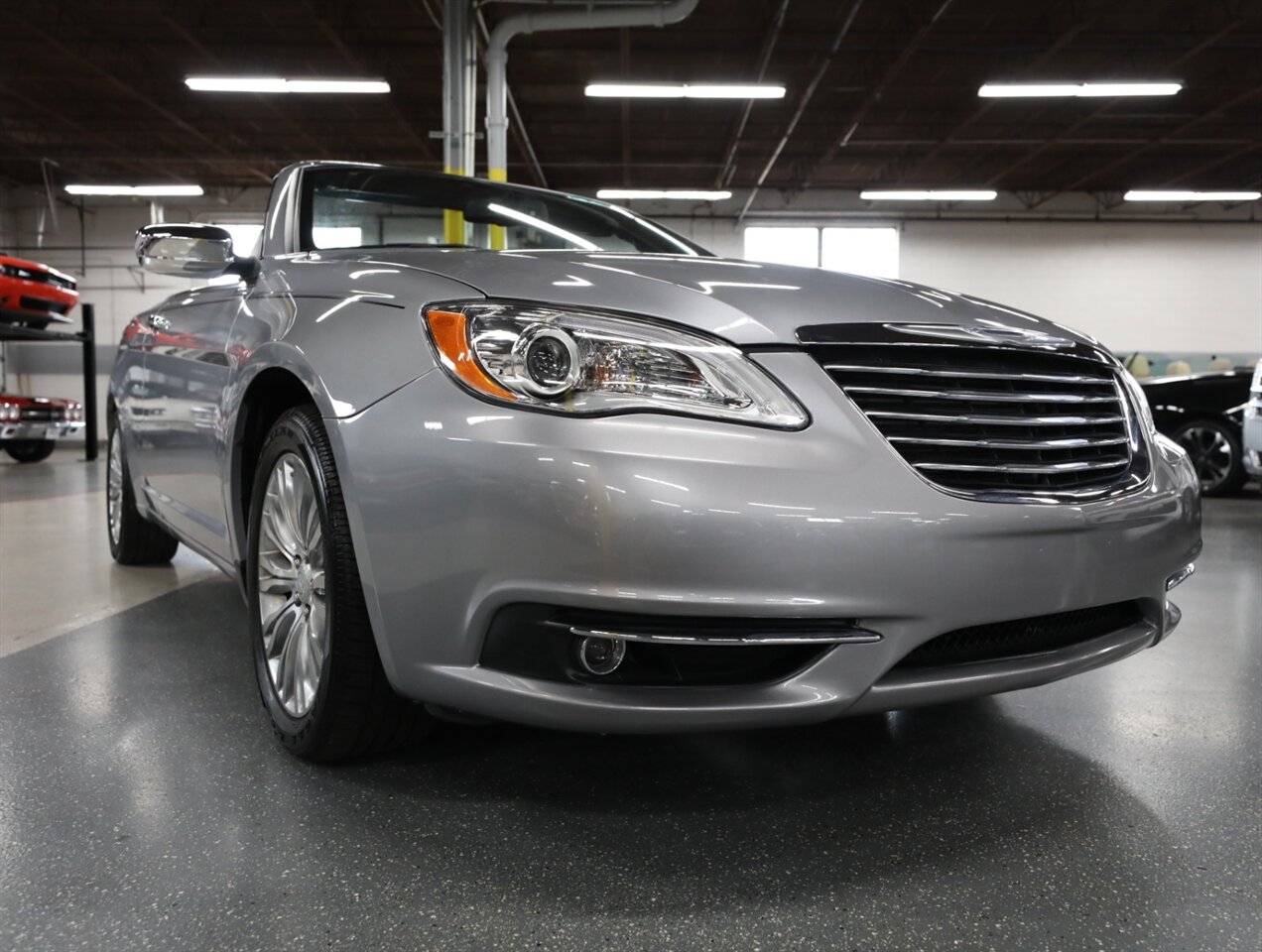 2013 Chrysler 200 Limited - Photo 49 - Addison, IL 60101