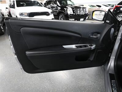 2013 Chrysler 200 Limited - Photo 23 - Addison, IL 60101