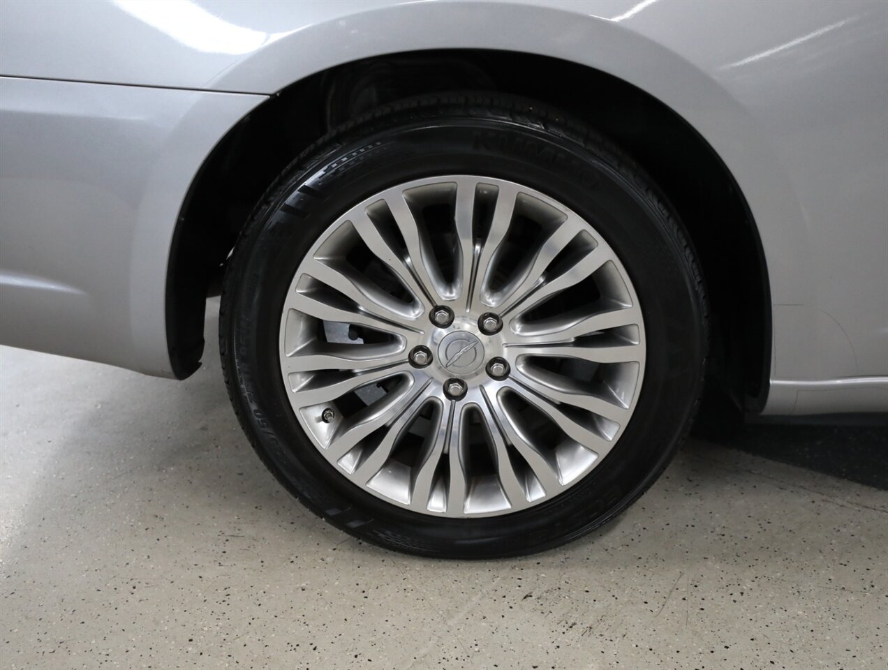 2013 Chrysler 200 Limited - Photo 44 - Addison, IL 60101