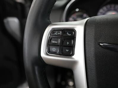 2013 Chrysler 200 Limited - Photo 31 - Addison, IL 60101