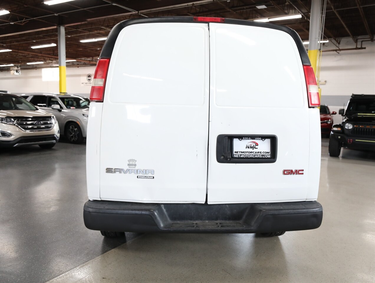2014 GMC Savana 2500 - Photo 10 - Addison, IL 60101