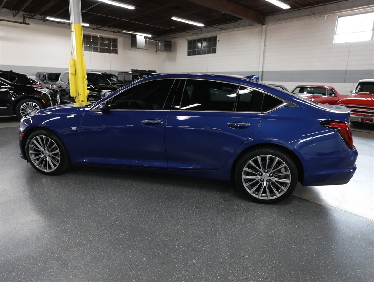2020 Cadillac CT5 Premium Luxury AWD - Photo 16 - Addison, IL 60101