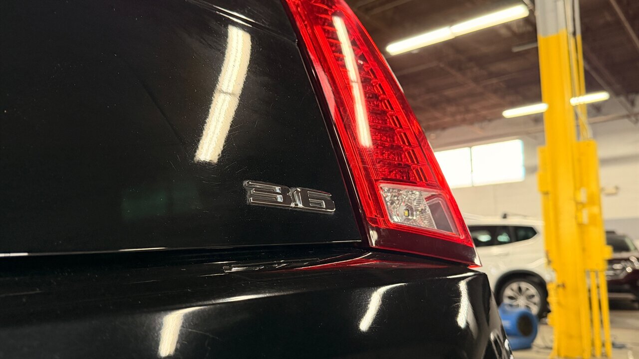 2013 Cadillac CTS 3.6L Premium - Photo 11 - Addison, IL 60101