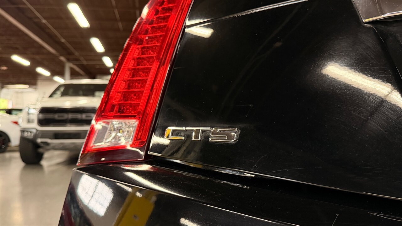 2013 Cadillac CTS 3.6L Premium - Photo 13 - Addison, IL 60101
