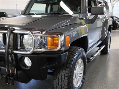 2009 Hummer H3   - Photo 5 - Addison, IL 60101