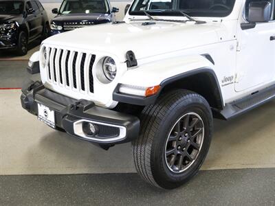 2020 Jeep Gladiator Overland 4X4   - Photo 3 - Addison, IL 60101