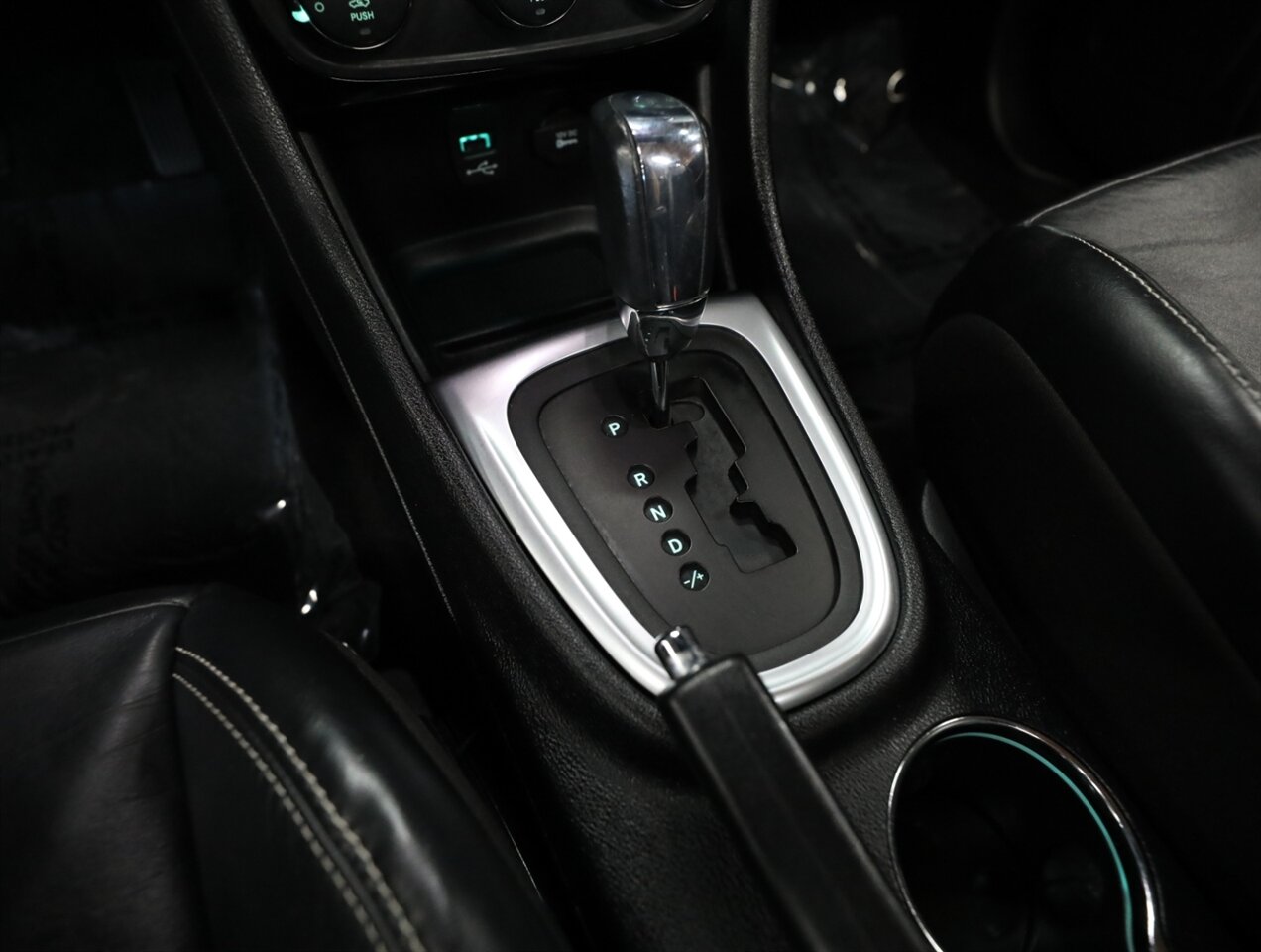 2011 Chrysler 200 S - Photo 29 - Addison, IL 60101