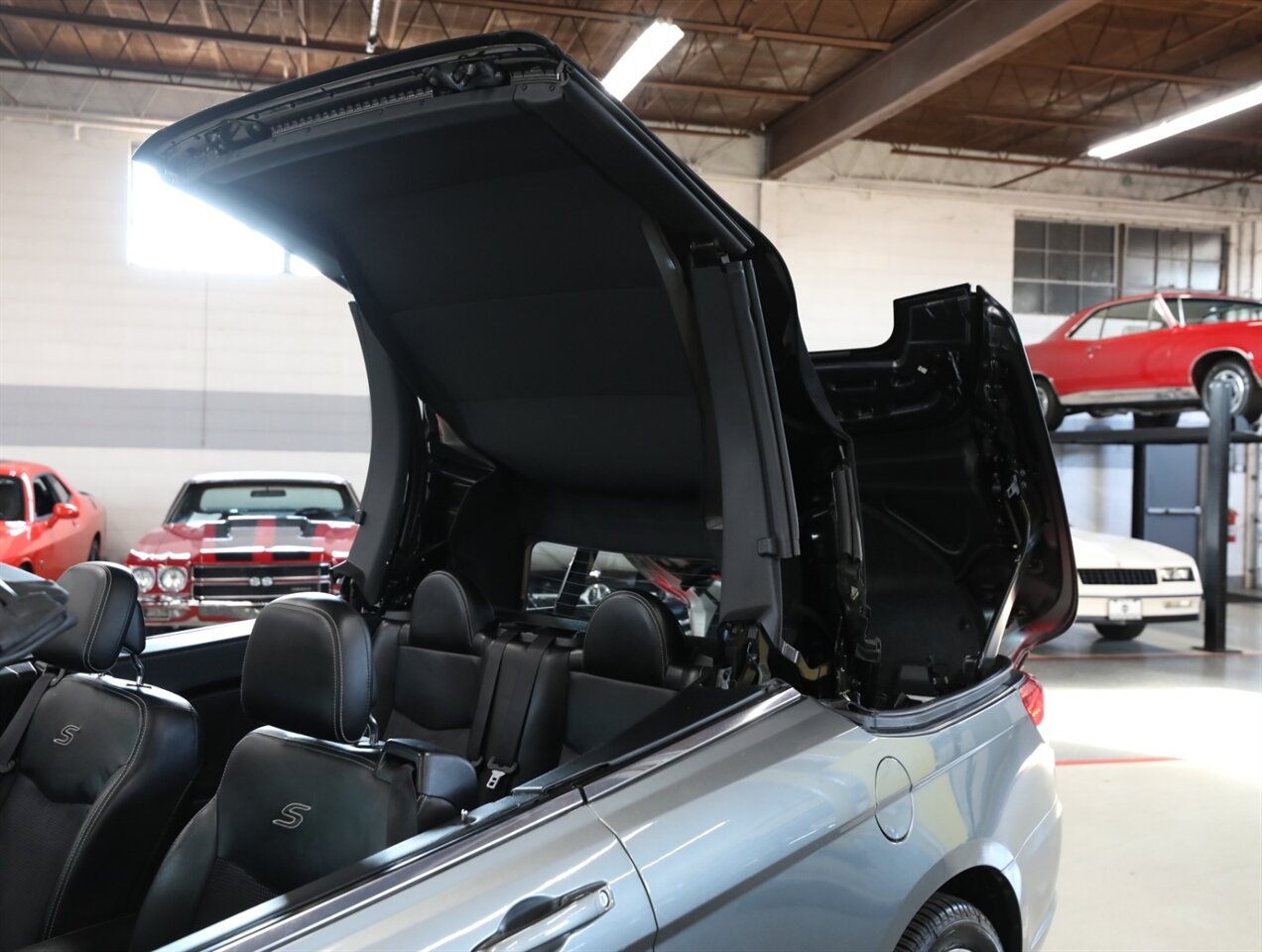 2011 Chrysler 200 S - Photo 42 - Addison, IL 60101