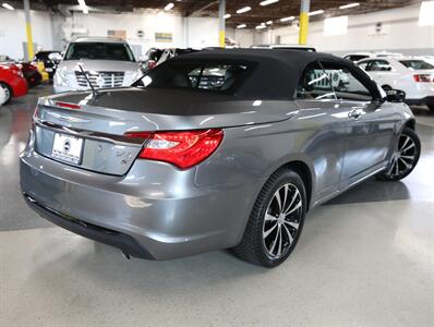 2011 Chrysler 200 S - Photo 39 - Addison, IL 60101