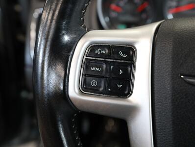 2011 Chrysler 200 S - Photo 33 - Addison, IL 60101