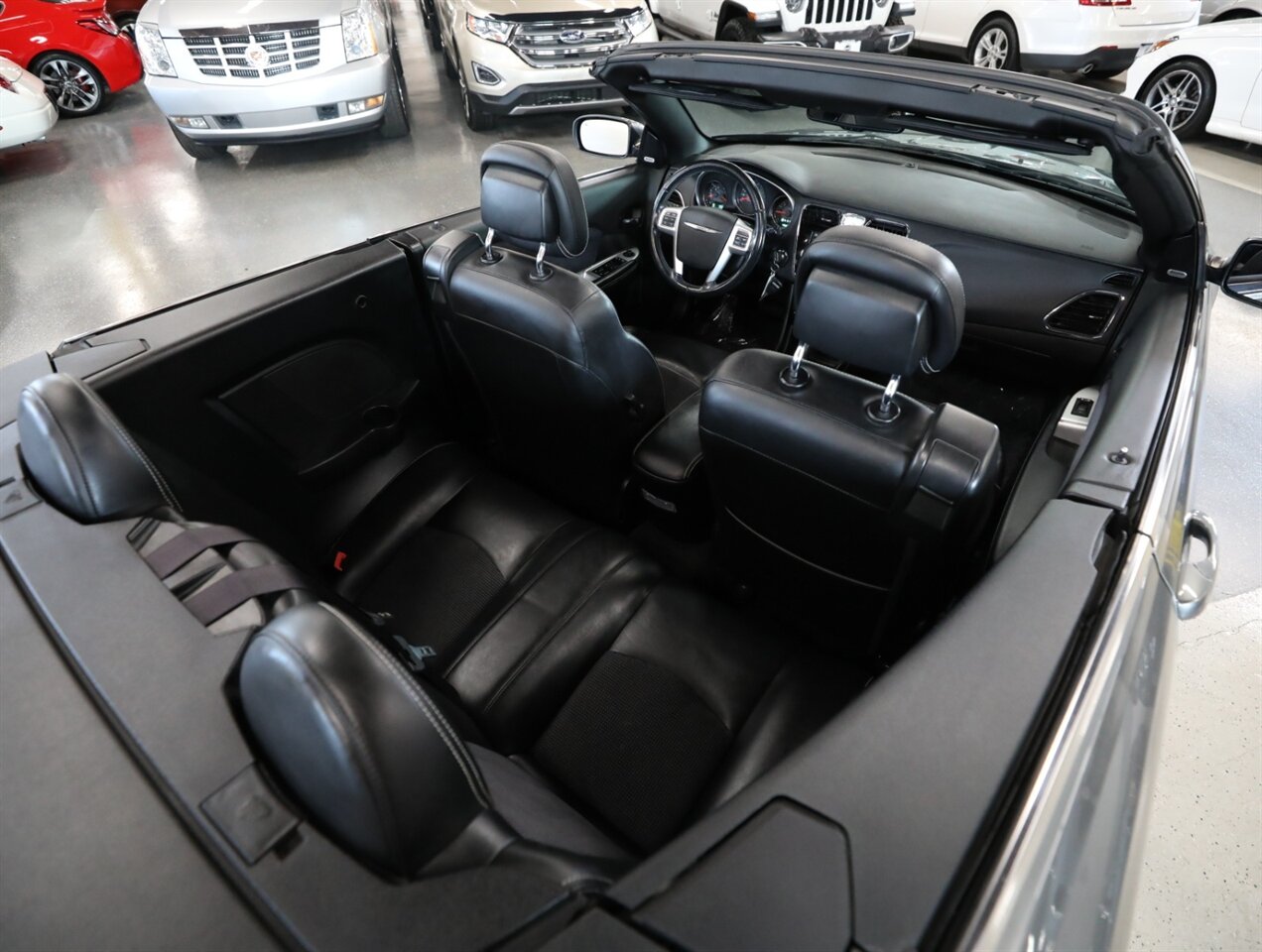 2011 Chrysler 200 S - Photo 16 - Addison, IL 60101