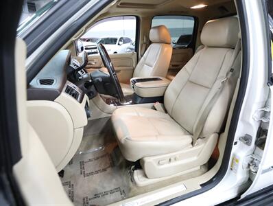 2012 Cadillac Escalade EXT Luxury   - Photo 29 - Addison, IL 60101