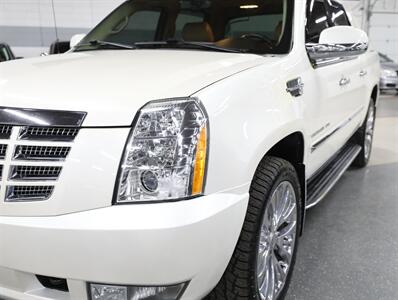 2012 Cadillac Escalade EXT Luxury   - Photo 5 - Addison, IL 60101