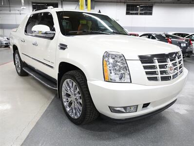 2012 Cadillac Escalade EXT Luxury   - Photo 7 - Addison, IL 60101