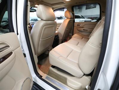 2012 Cadillac Escalade EXT Luxury   - Photo 23 - Addison, IL 60101