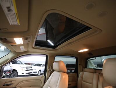 2012 Cadillac Escalade EXT Luxury   - Photo 31 - Addison, IL 60101