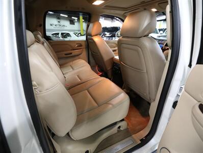 2012 Cadillac Escalade EXT Luxury   - Photo 20 - Addison, IL 60101