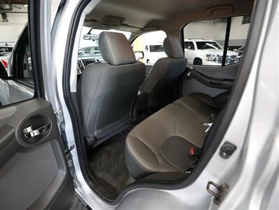 2015 Nissan Xterra S   - Photo 23 - Addison, IL 60101