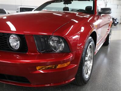 2005 Ford Mustang GT Premium   - Photo 6 - Addison, IL 60101