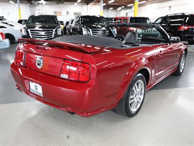 2005 Ford Mustang GT Premium   - Photo 11 - Addison, IL 60101