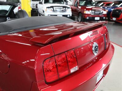 2005 Ford Mustang GT Premium   - Photo 16 - Addison, IL 60101