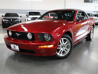 2005 Ford Mustang GT Premium   - Photo 2 - Addison, IL 60101