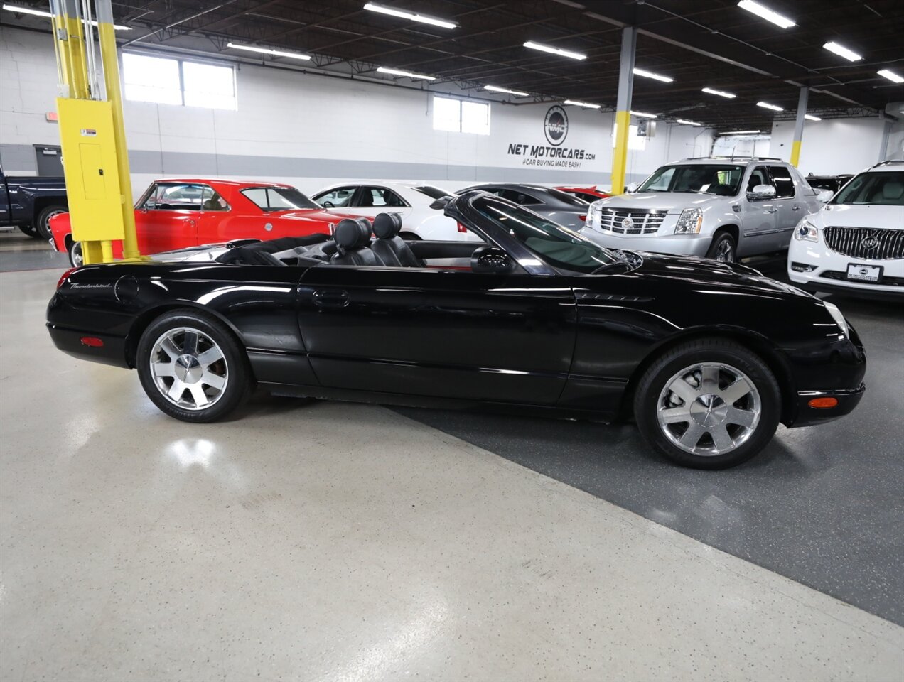 2002 Ford Thunderbird Deluxe - Photo 8 - Addison, IL 60101