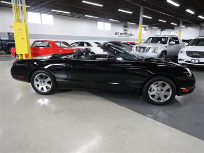 2002 Ford Thunderbird Deluxe - Photo 8 - Addison, IL 60101