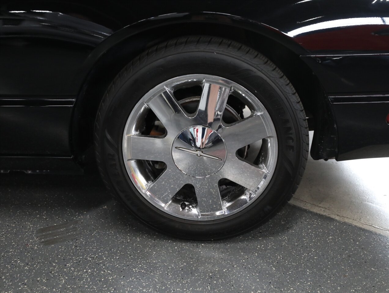 2002 Ford Thunderbird Deluxe - Photo 38 - Addison, IL 60101