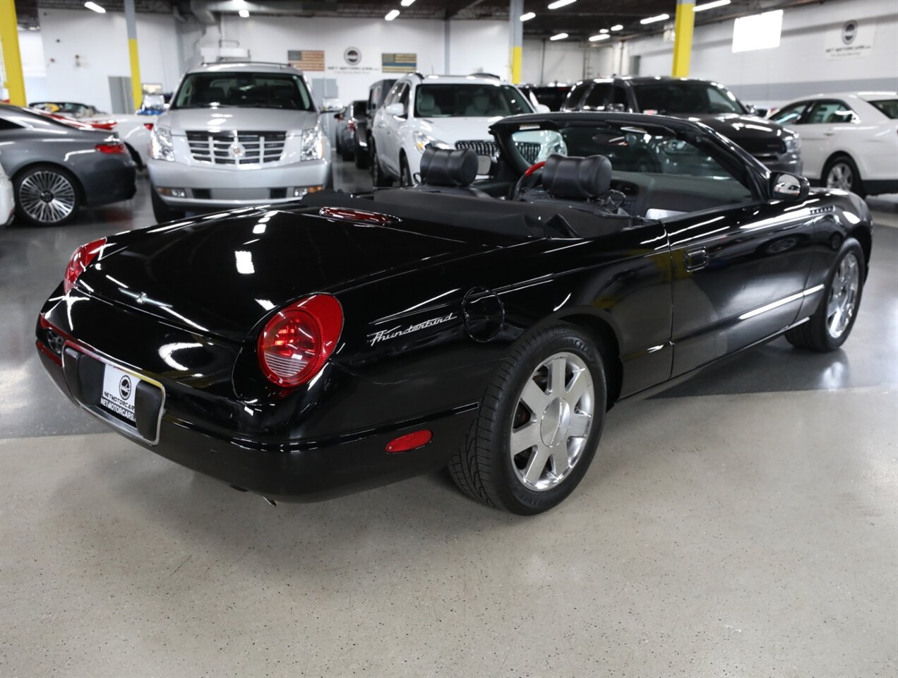 2002 Ford Thunderbird Deluxe - Photo 9 - Addison, IL 60101