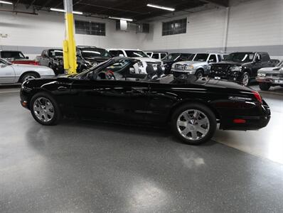 2002 Ford Thunderbird Deluxe - Photo 15 - Addison, IL 60101