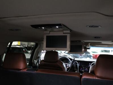 2019 Cadillac Escalade ESV Premium Luxury 4WD   - Photo 26 - Addison, IL 60101