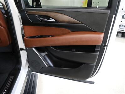 2019 Cadillac Escalade ESV Premium Luxury 4WD   - Photo 19 - Addison, IL 60101