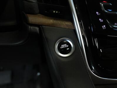 2019 Cadillac Escalade ESV Premium Luxury 4WD   - Photo 40 - Addison, IL 60101