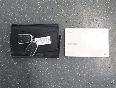 2019 Cadillac Escalade ESV Premium Luxury 4WD   - Photo 56 - Addison, IL 60101