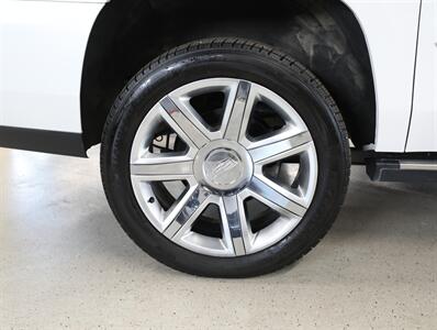2019 Cadillac Escalade ESV Premium Luxury 4WD   - Photo 52 - Addison, IL 60101